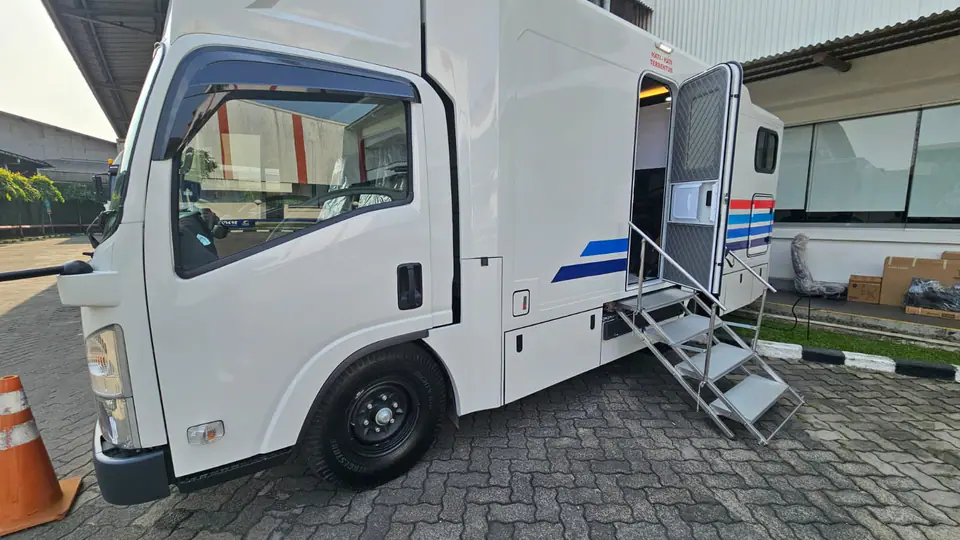 Delivery truck simulator 5